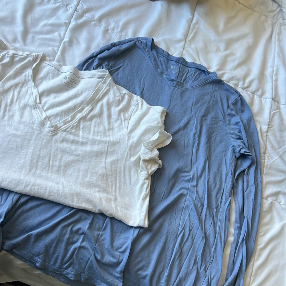 FIGS undershirt bundle small